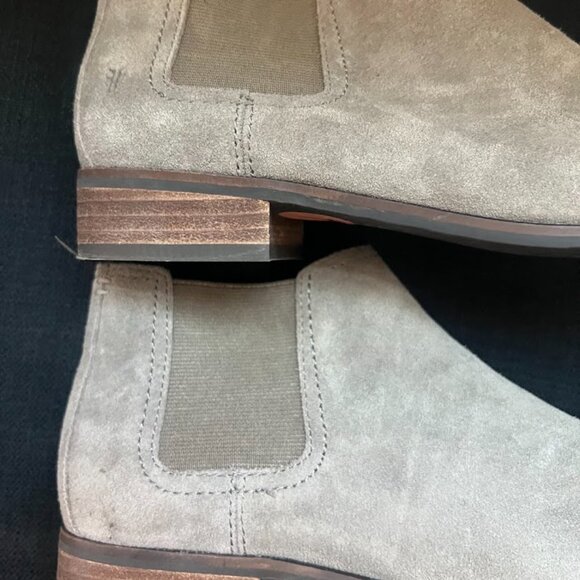 Frye Tan Chelsea Suede Boot Slip On Ankle Bootie Size 7 - Picture 4 of 14